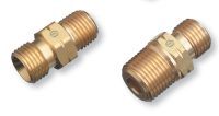 Western Enterprises WES33 Brass Regulator Adaptor 1/4 NPT x 9/16-18 LH